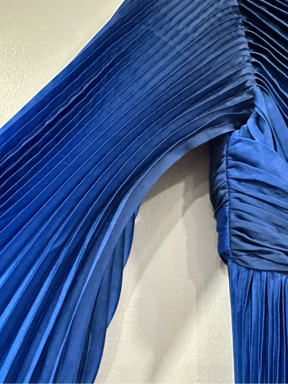 Mac Duggal 49903 Blue Pleated Charmeuse One Shoulder Ombre Gown sz 4 - Picture 11 of 14
